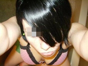 Belle tunisienne cherche un pro du cunni sur Le Lamentin