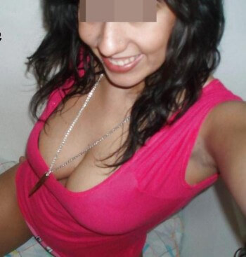 Tunisienne cherche un homme chaud pour baiser à Nevers