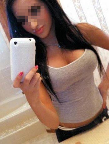 Je cherche un homme seul sur Colmar pour une fellation baveuse