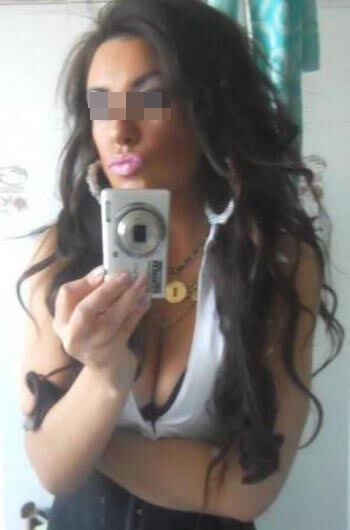 Un mec chaud pour une pipe sans capote ?