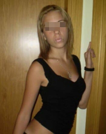 Fille ouverte pour une fellation sans préservatif à Alès