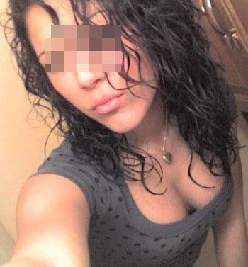 Je cherche un homme à Vitrolles pour une baise hard