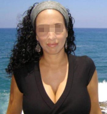 Je cherche un africain bien membré de Chartres pour une fellation sans capote