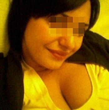 Maghrébine vicieuse pour une petite fellation à Sartrouville