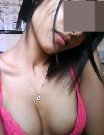 Beurette coquine cherche un mec pour baiser sur Douai
