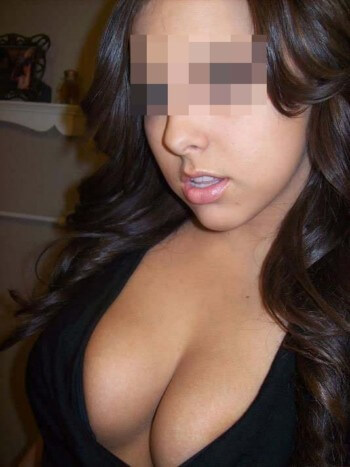 Femme arabe sexy qui veut une rencontre cul à Saint-Brieuc